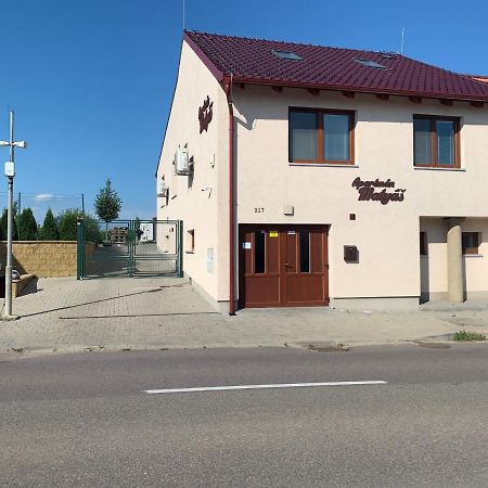 Apartmán Matyáš Drnholec Esterno foto